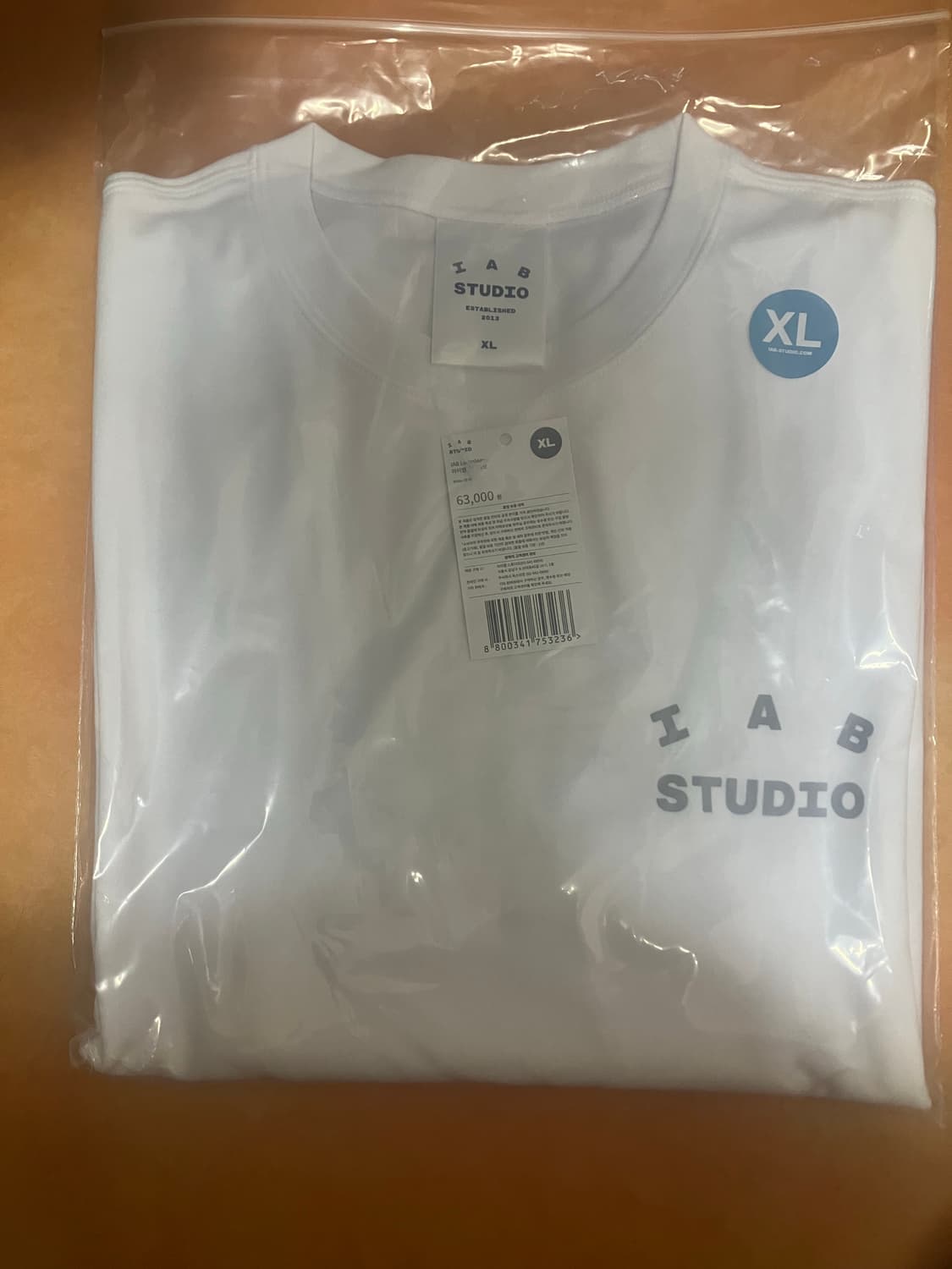 26ss 아이앱 스튜디오 롱슬리브 화이트(XL) 상품이미지1