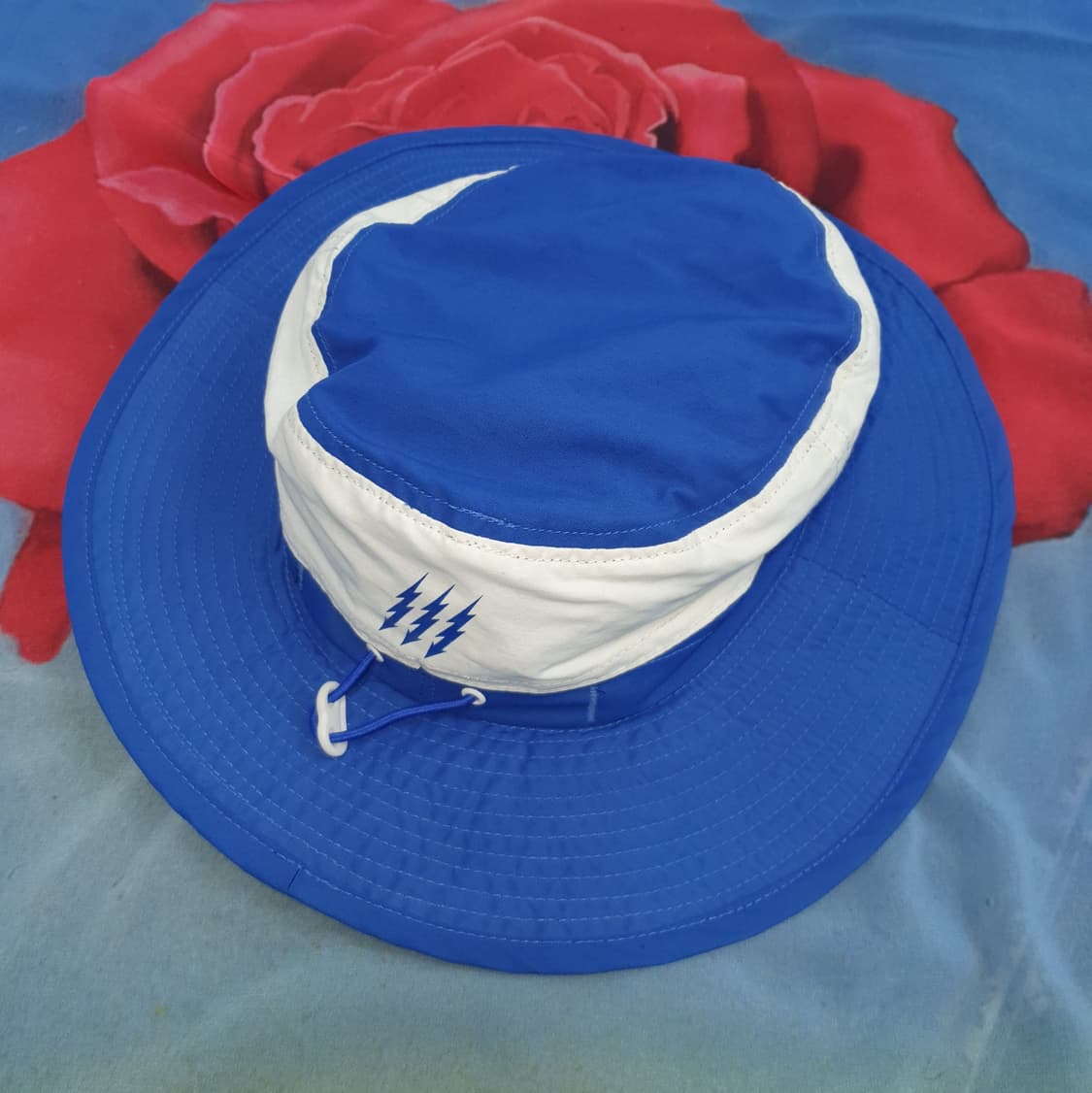 NEIGHBORHOOD
WHITE x BLUE Bucket Hat 상품이미지1