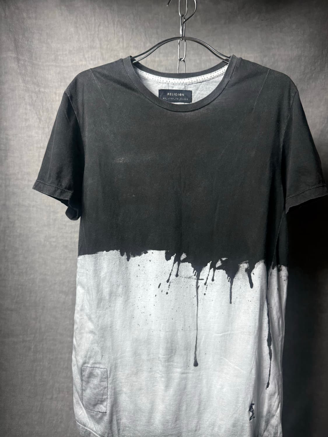 Religion Dripping Two-Tone T-Shirt 상품이미지3