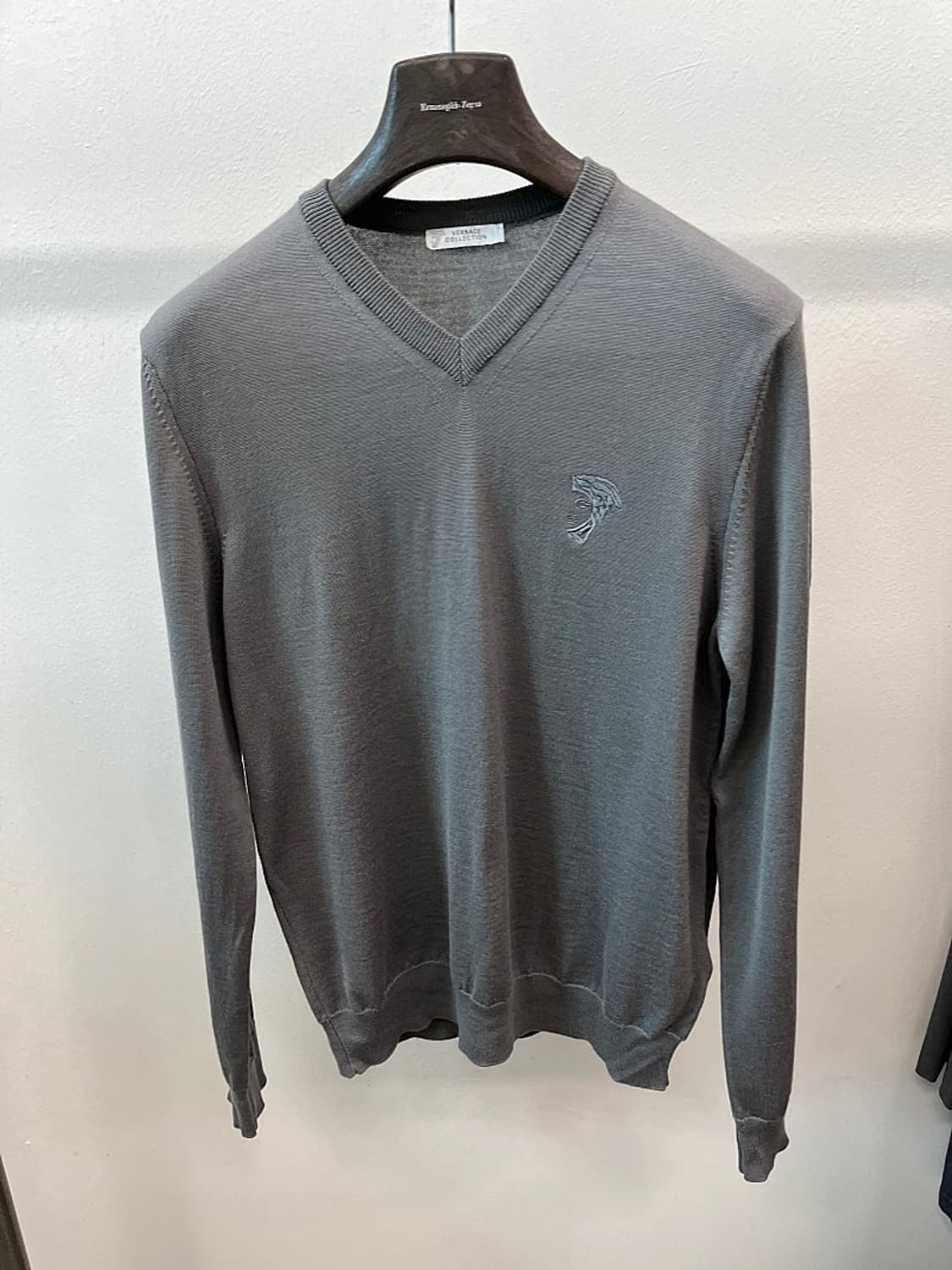 100) 베르사체 메두사 브이넥 니트  상품이미지4