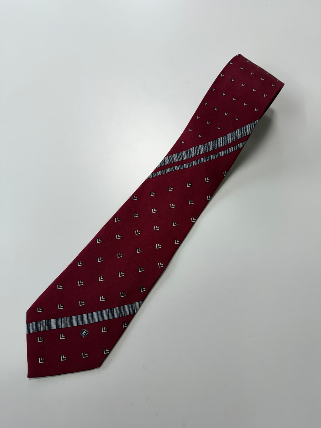 루이페로 (Louis Feraud) 실크 넥타이 8.5cm 상품이미지1