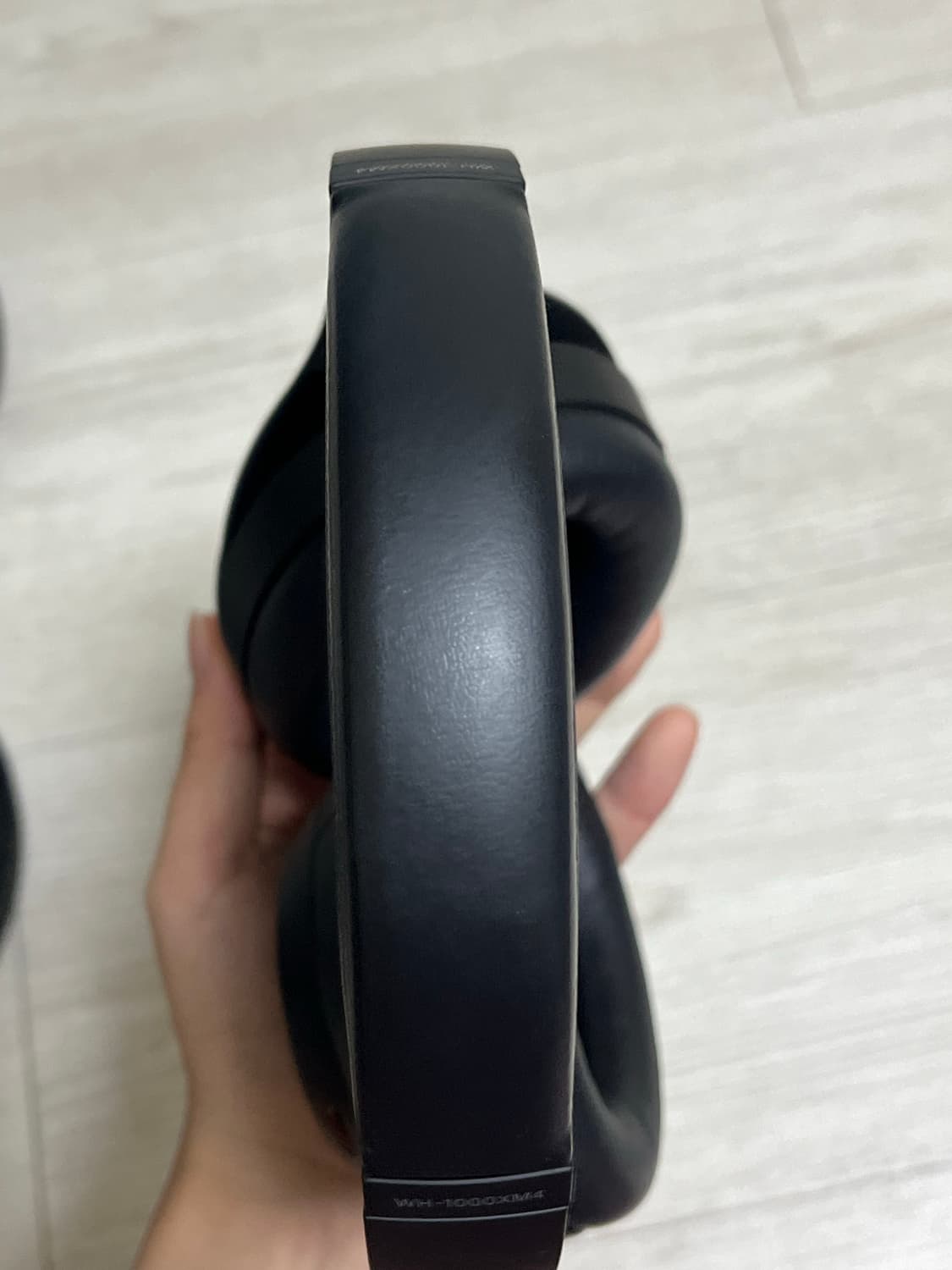 소니 무선 헤드셋 WH-1000XM4 팔아요 상품이미지4