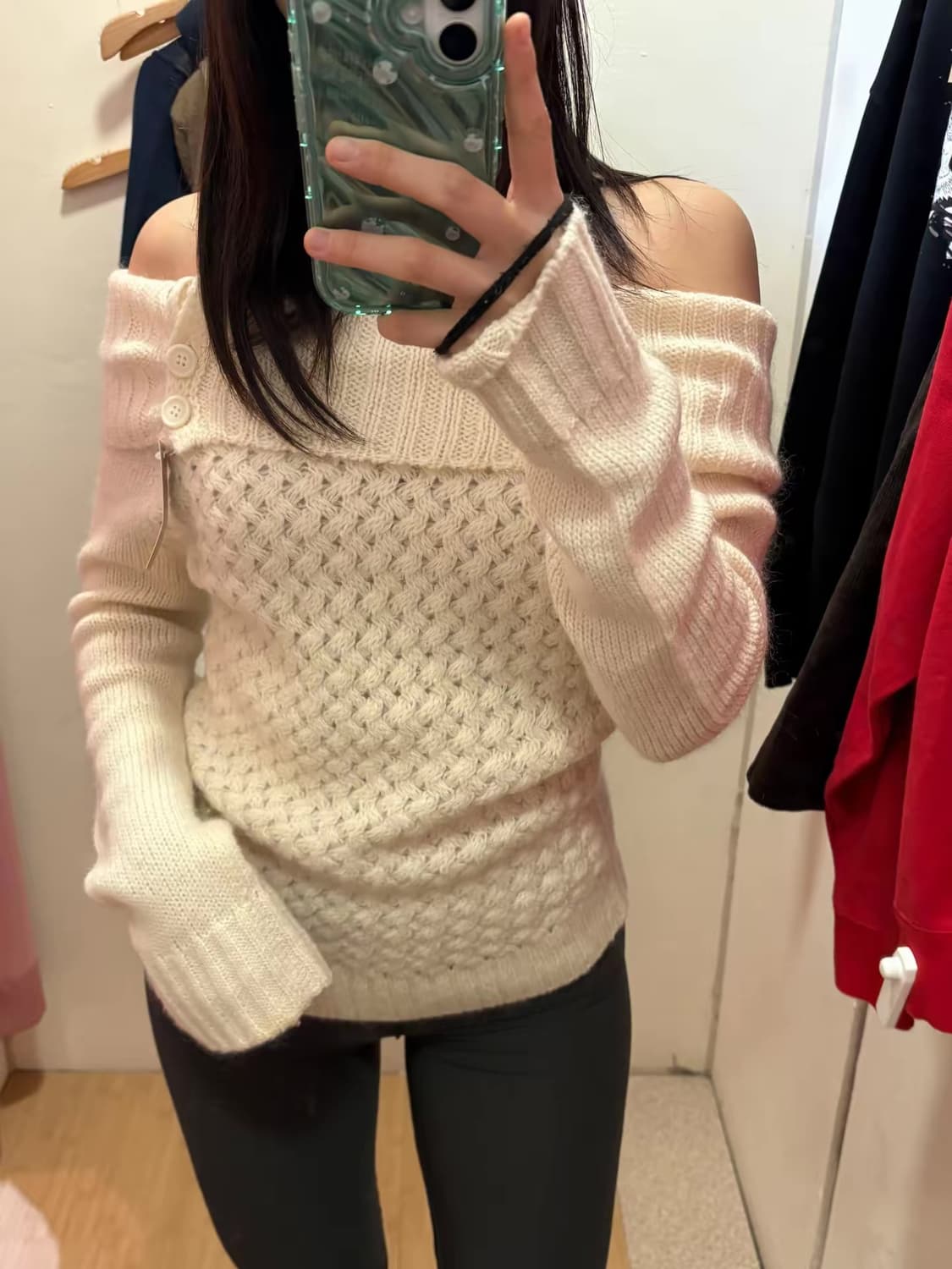 오프숄더 니트 모리걸 아이보리 패턴 단추 버튼 상품이미지1