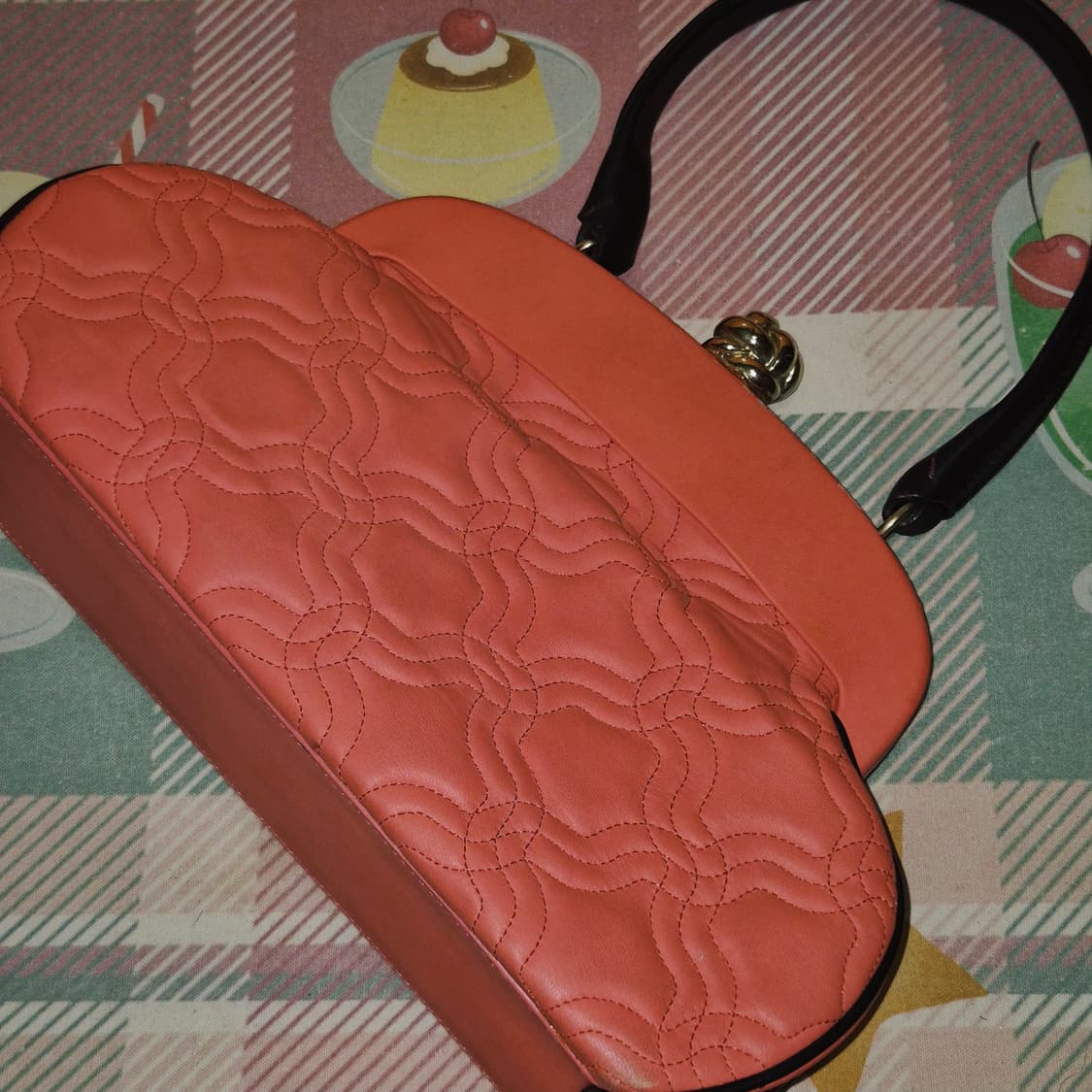 90s 모스키노 칩앤시크 코랄 레더 로즈 핸드백 상품이미지9