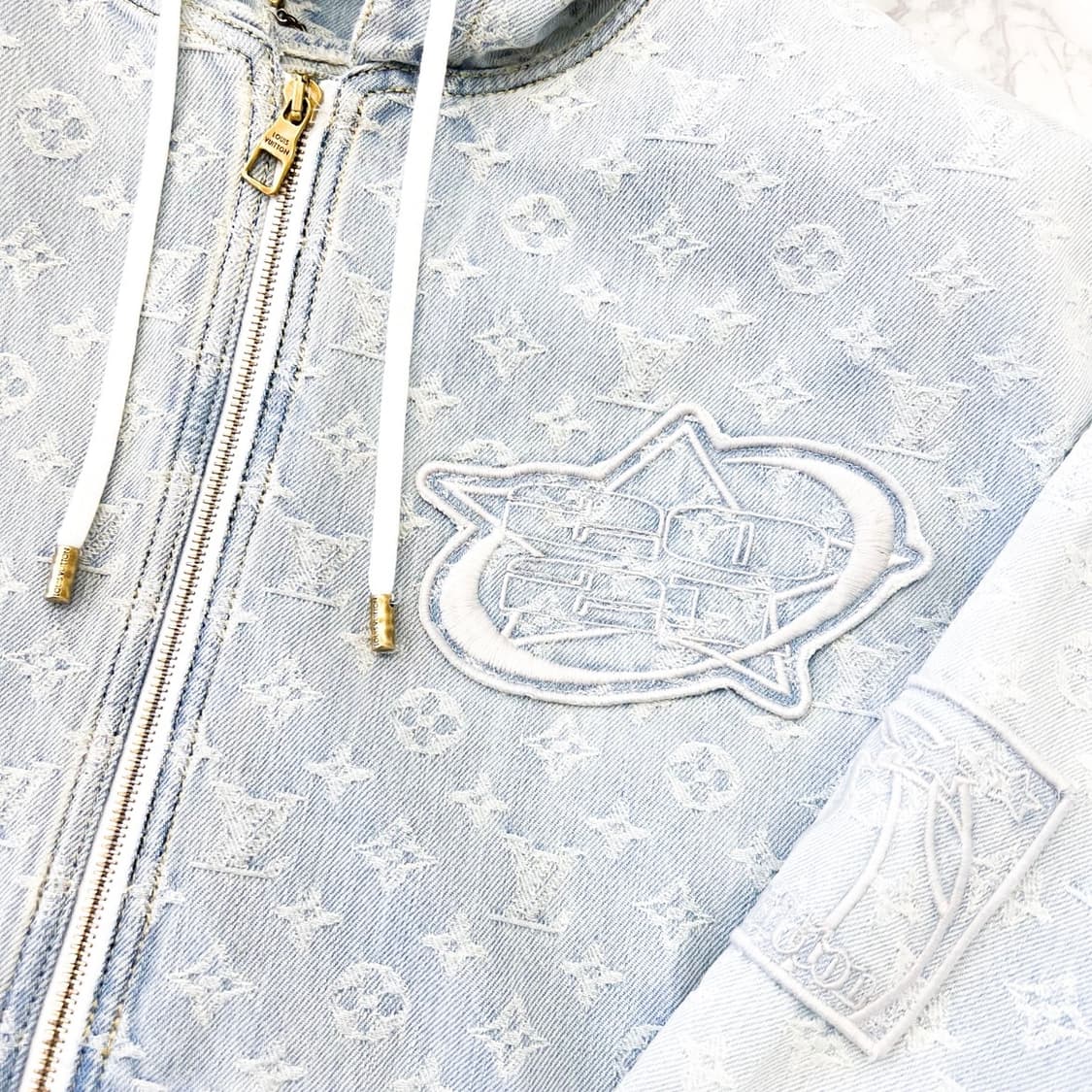 [52/매장판] 루이비통 X NBA 모노그램 데님 후드 자켓 상품이미지5