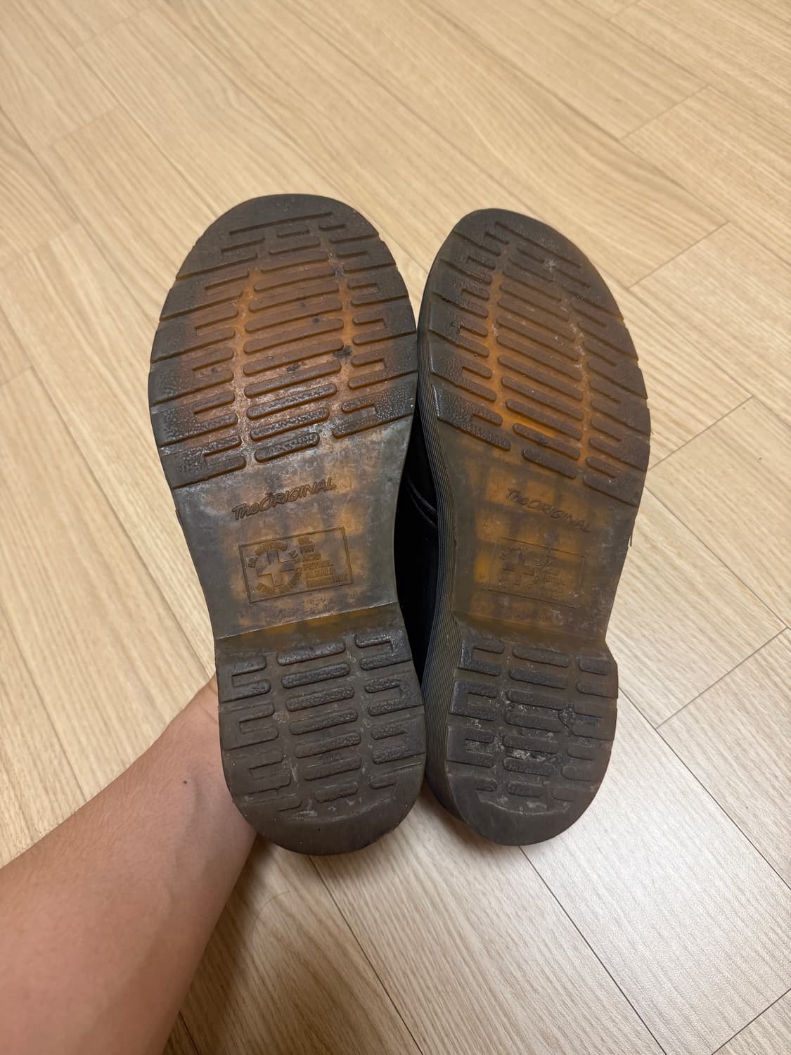 uk6,250) 109,000원 닥터마틴 1461 나파 3홀 블랙 더비 상품이미지6