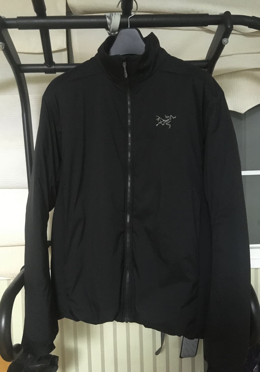 아크테릭스 FW25 아톰SV 자켓 블랙 판매합니다 상품이미지3