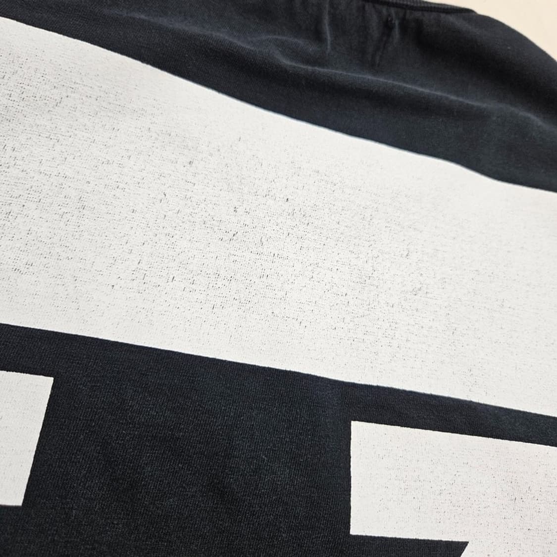 오프화이트 반팔티 S M0279 상품이미지5