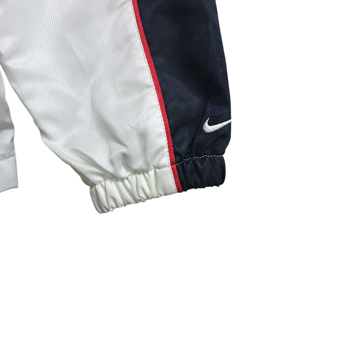 나이키 흰색 오버핏 바람막이 상품이미지3
