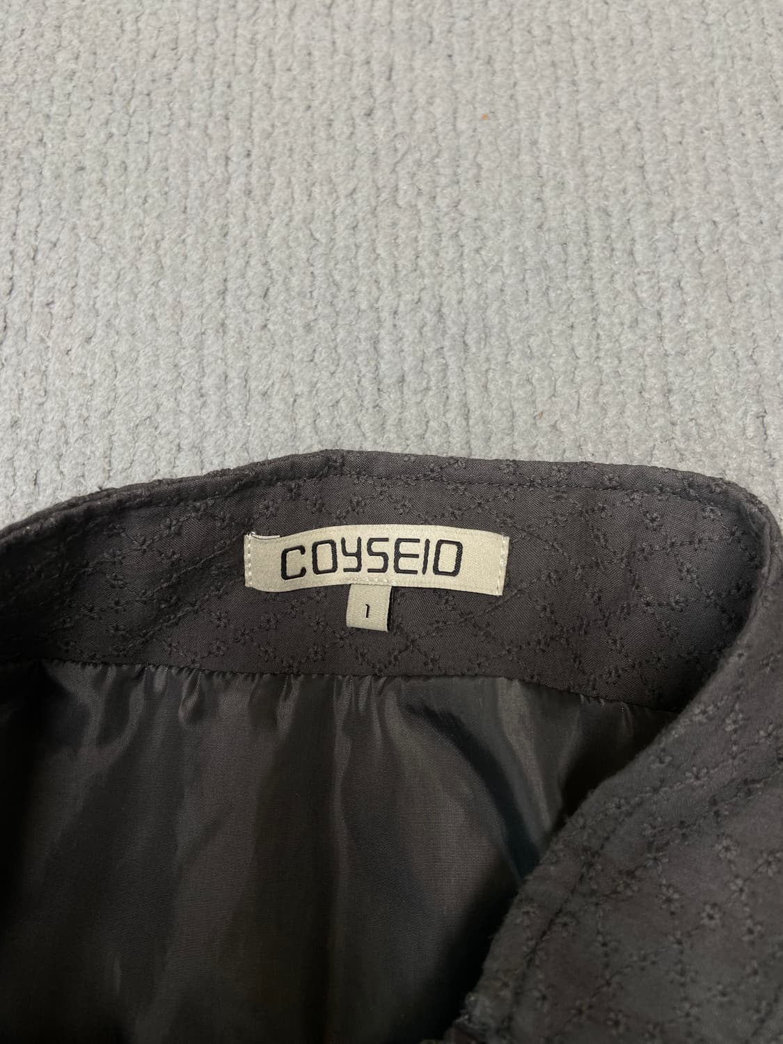 코이세이오 플라워 핀턱 스커트 차콜 상품이미지3