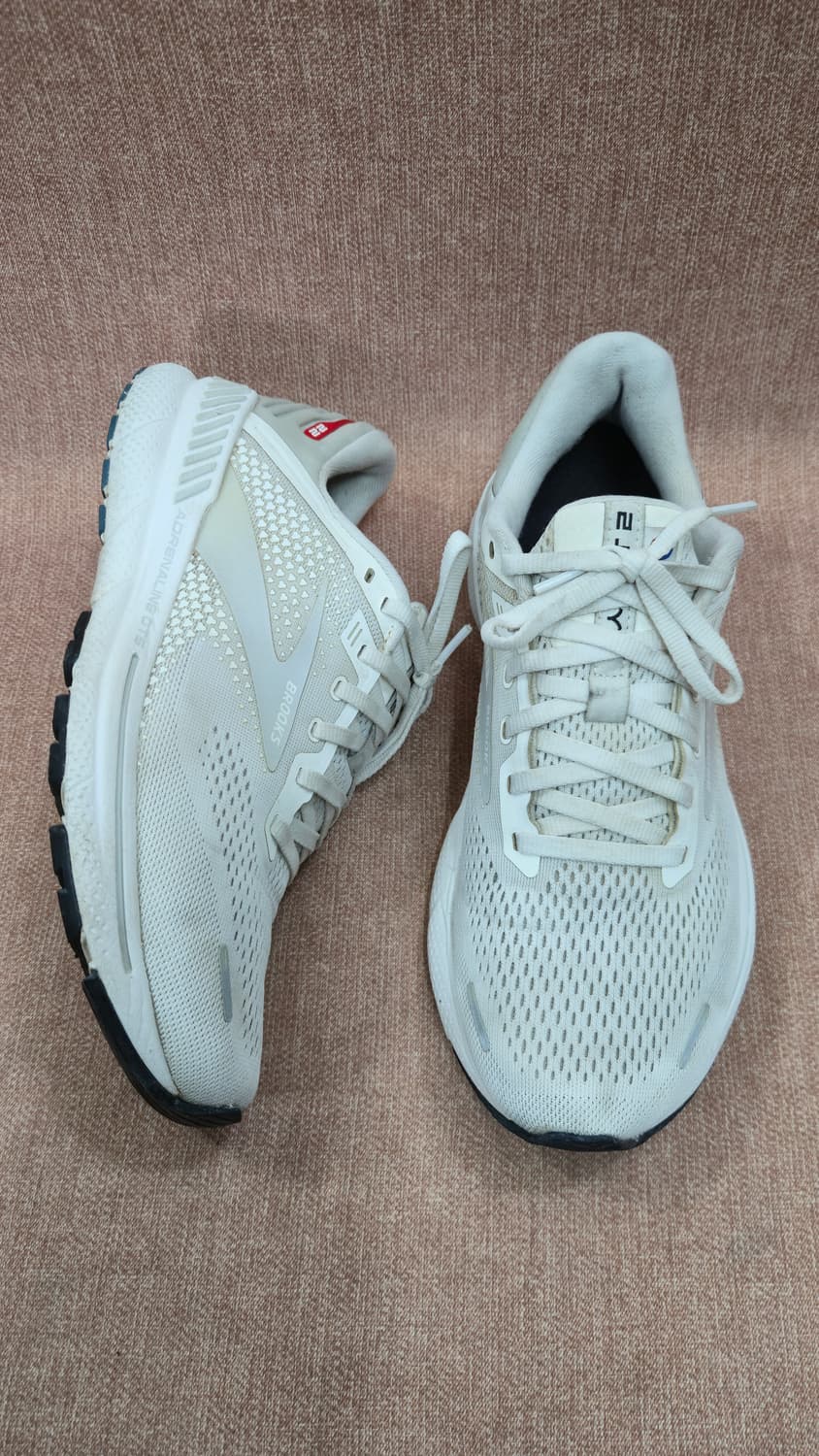 브룩스 255mm-  아드레날린 22 GTS 런닝화   상품이미지1