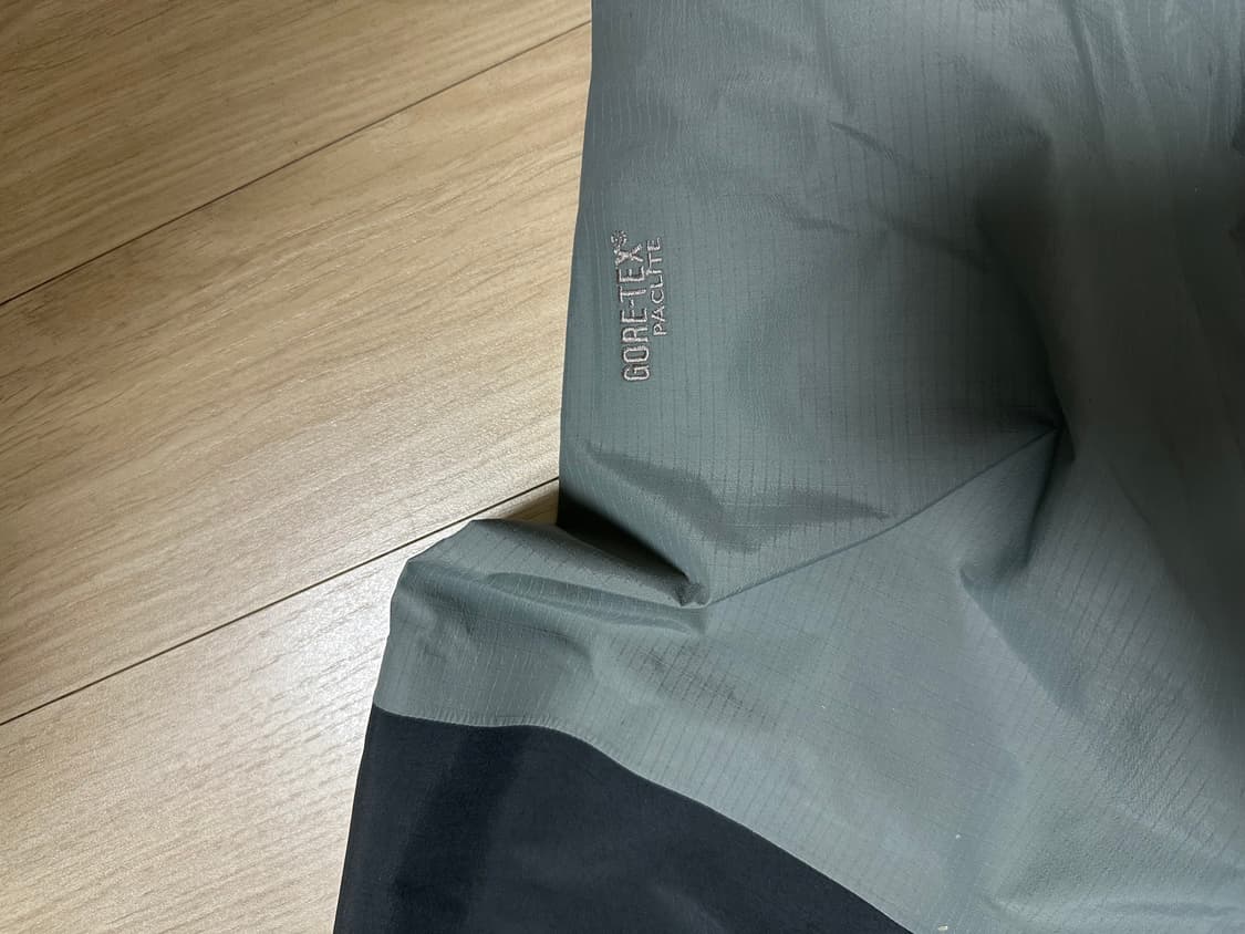 아크테릭스 고어텍스 바람막이 105 상품이미지5