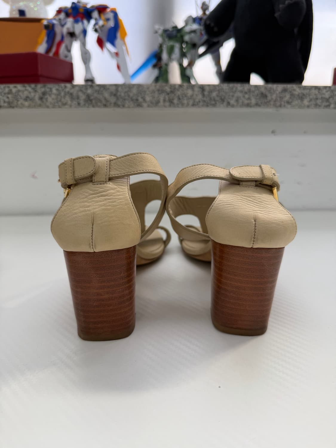 정품) 로로피아나 여성 샌들 36.5 상품이미지6