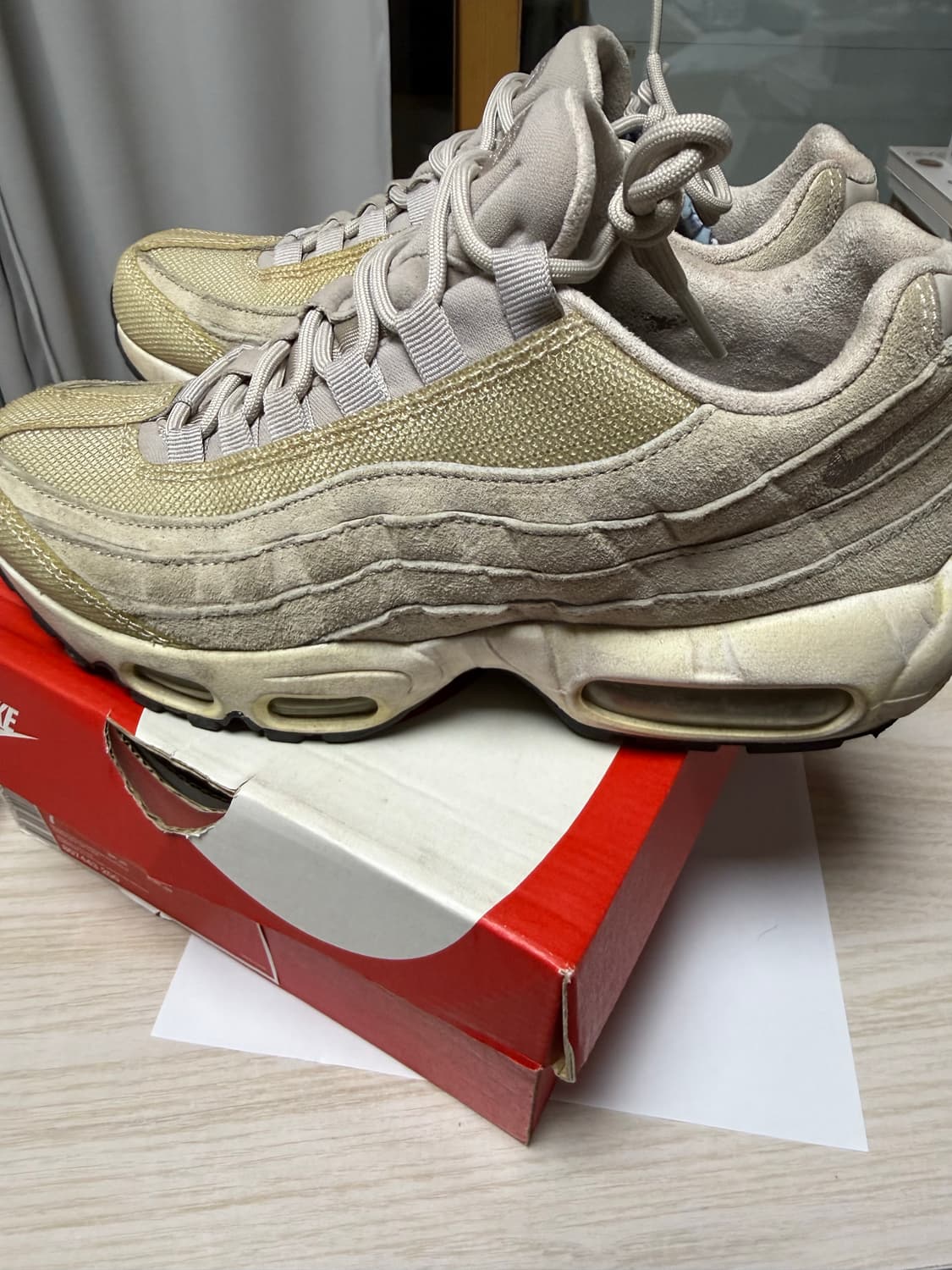 나이키 우먼스 에어맥스 95 프리미엄 문 파티클 상품이미지4