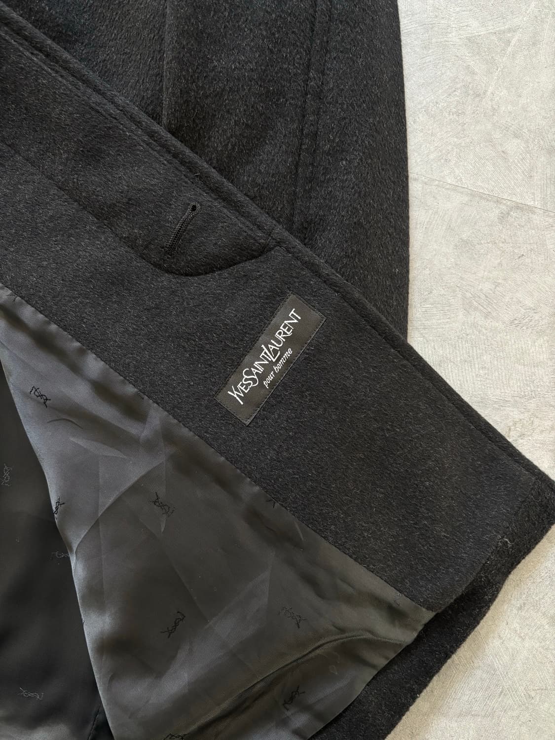 Yves Saint Laurent 입생로랑 블랙 캐시미어 블렌드 코트 상품이미지8