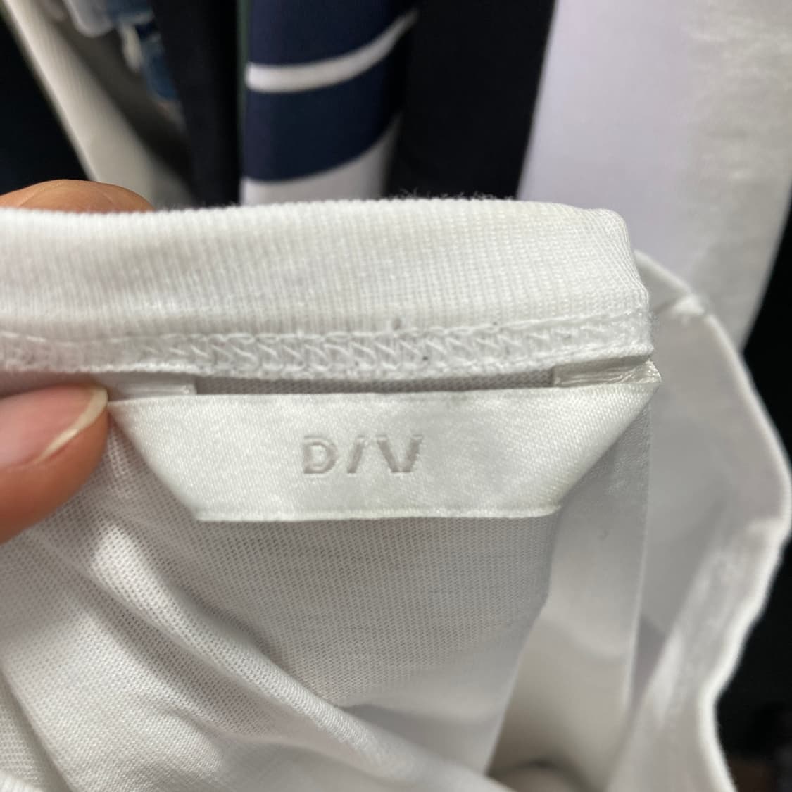 D V 남성 긴팔면티 화이트 M  상품이미지4
