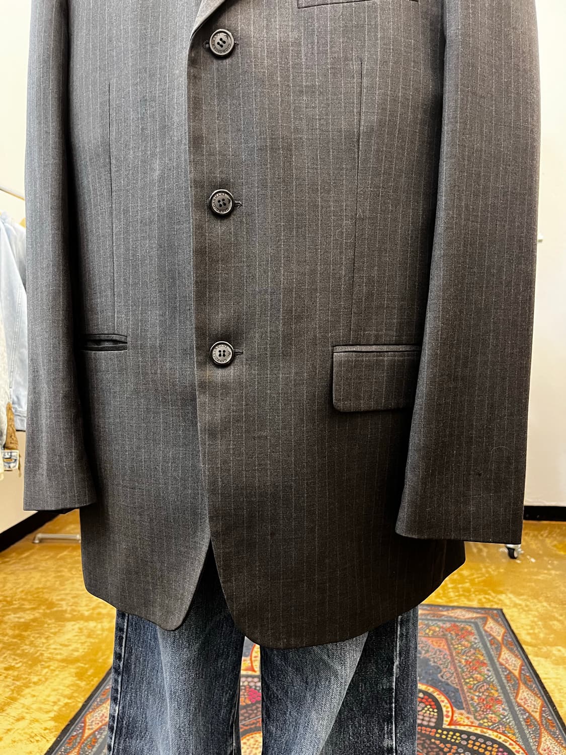 조르지오 아르마니 스트라이프 테일러드 자켓 블랙 상품이미지4