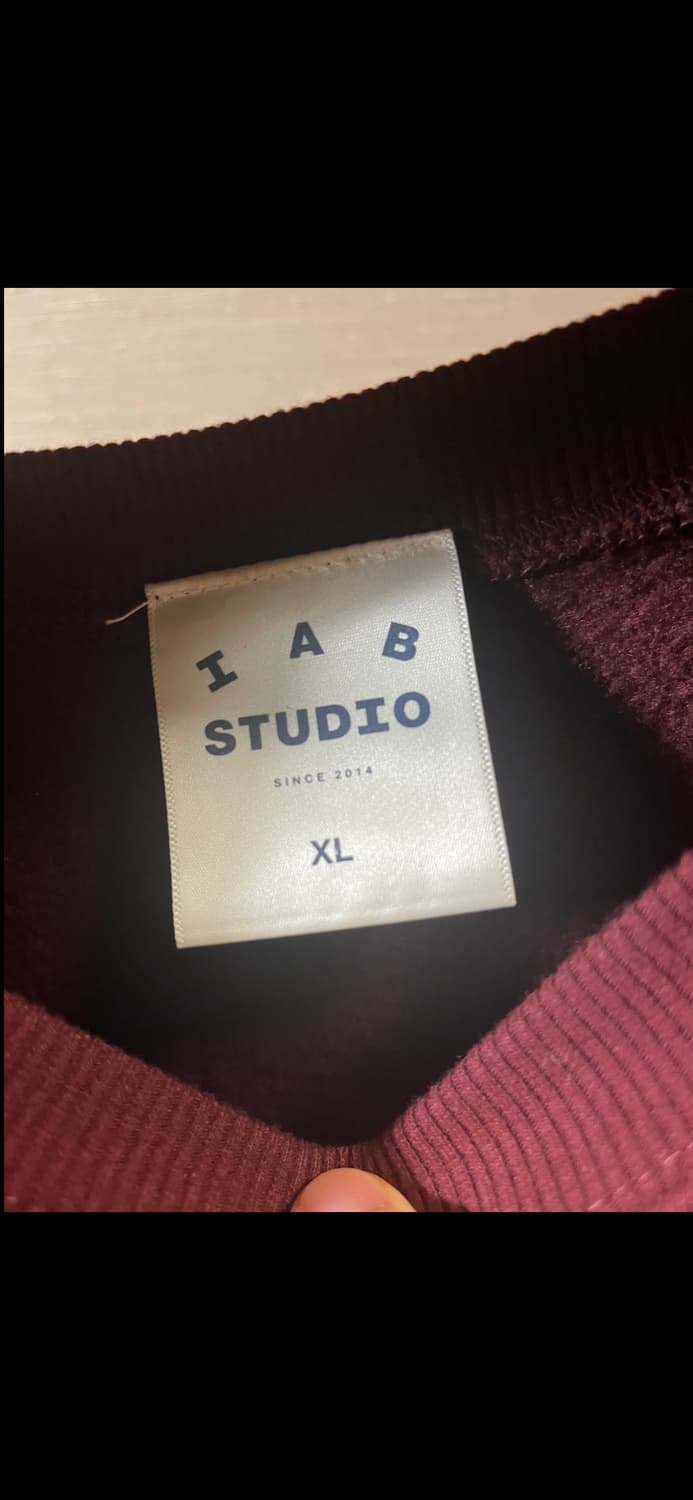 아이앱 웍스아웃 콜라보 버건디맨투맨 XL (희귀매물) 상품이미지2