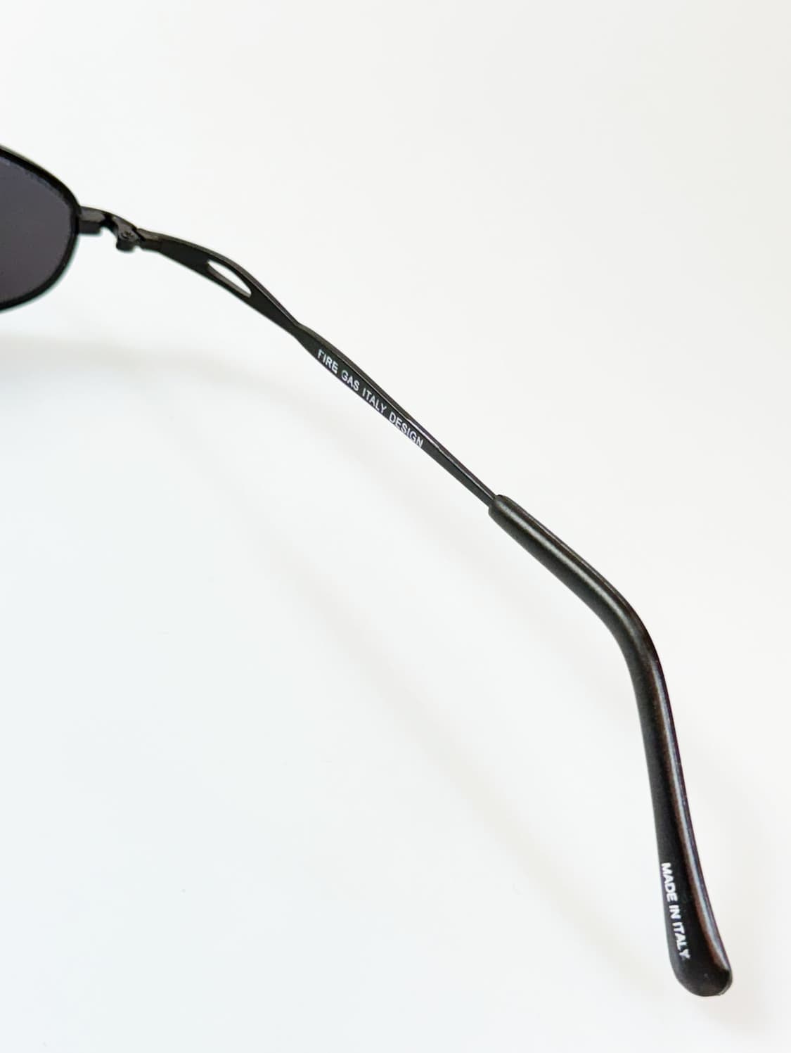 90s FIRE GAS 블랙 메탈 오벌 프레임 빈티지 선글라스 상품이미지6