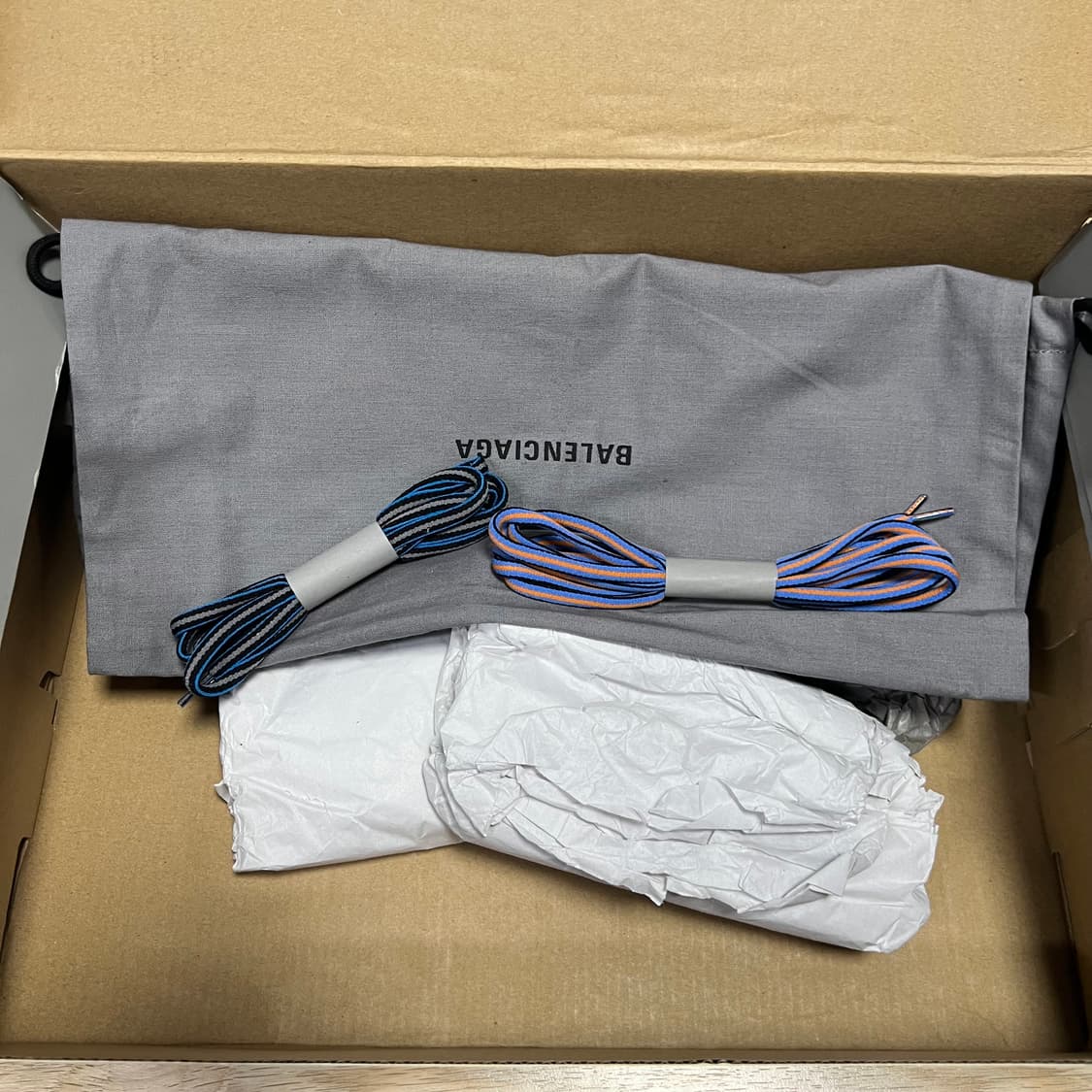 발렌시아가 트랙 스니커즈 오렌지 그레이 42사이즈 상품이미지9