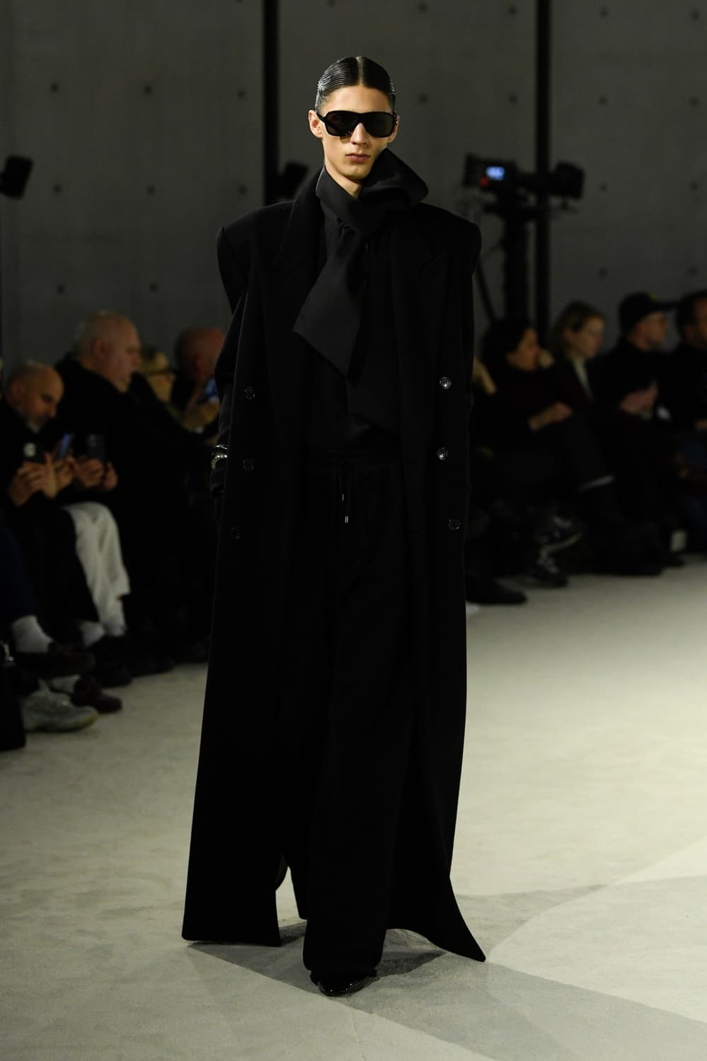 saint laurent 생로랑 23fw 더블코트 상품이미지1