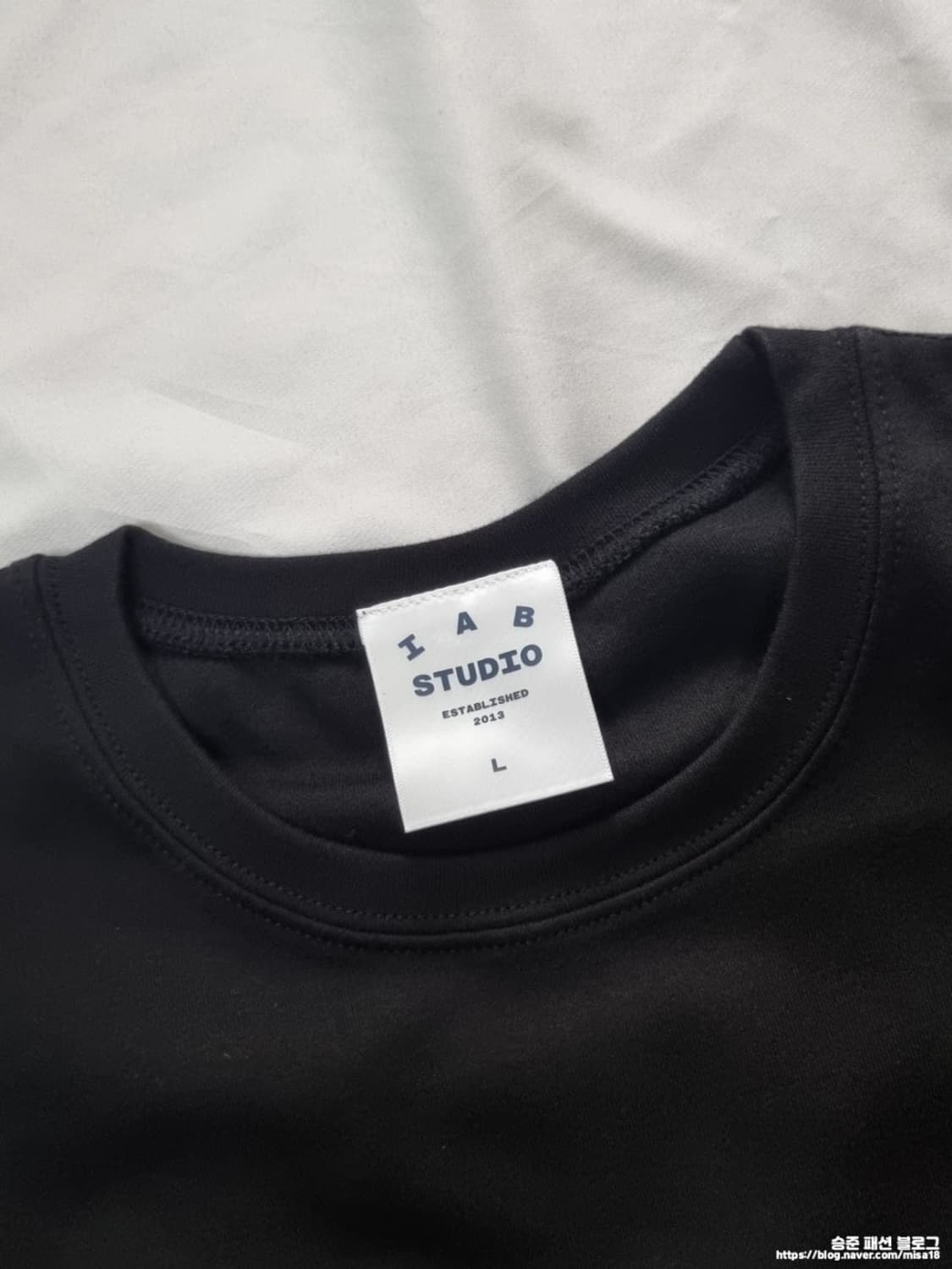(새상품 L) 아이앱 스튜디오 롱슬리브 블랙 상품이미지4