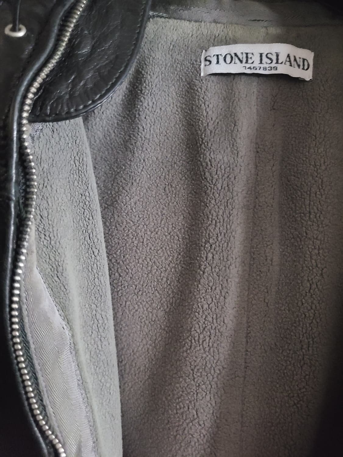 스톤아일랜드 cast metal 소가죽 후드점퍼(M-L) 상품이미지6