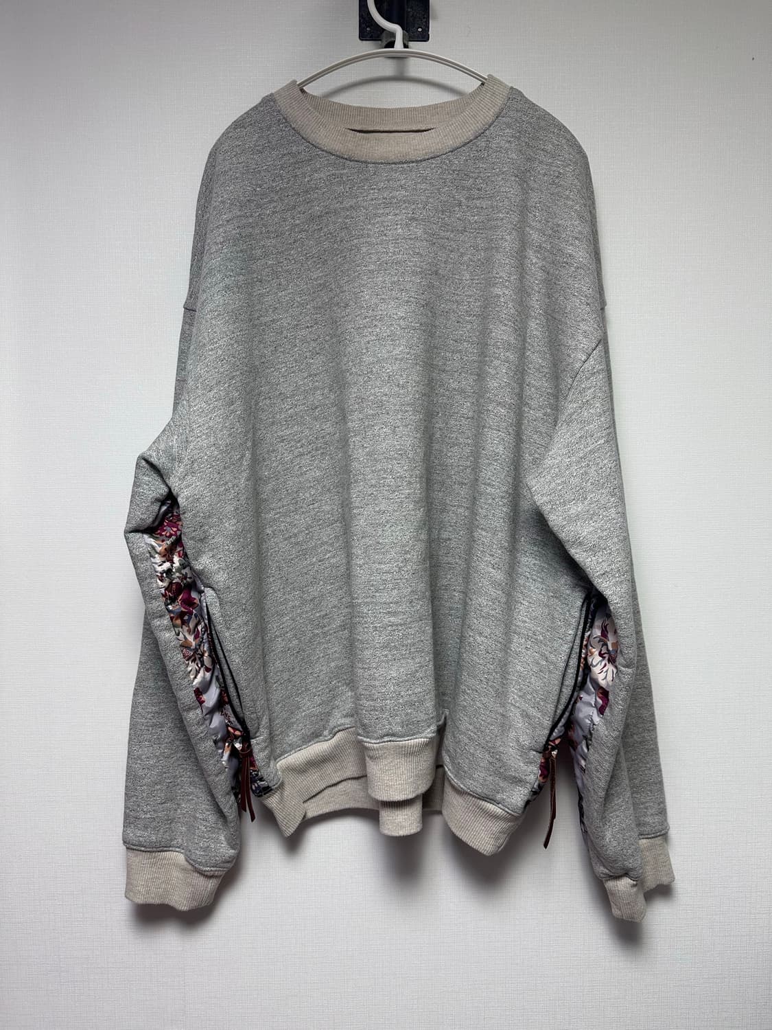 캐피탈 비부악 맨투맨 상품이미지3