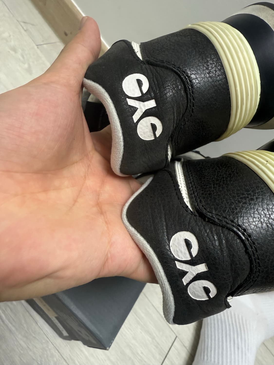 (290)뉴발란스 준야와타나베 574 레더 스니커즈 상품이미지4