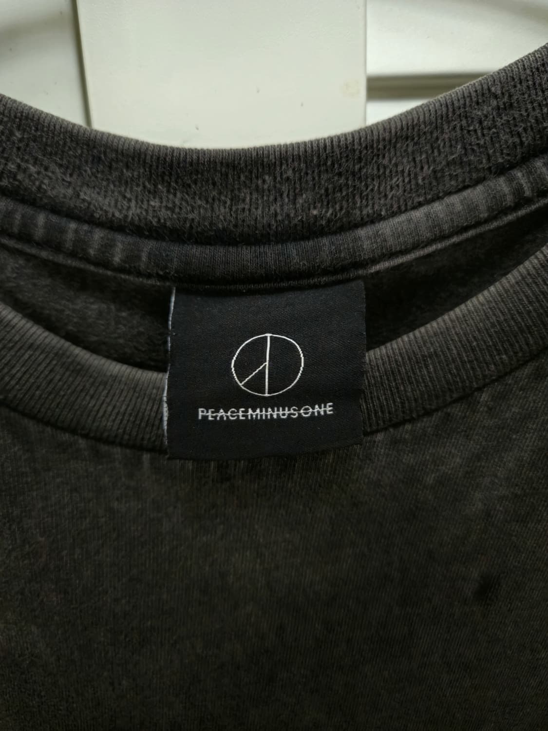 피스마이너스원 빈티지 티셔츠 #1 차콜 그레이 상품이미지4