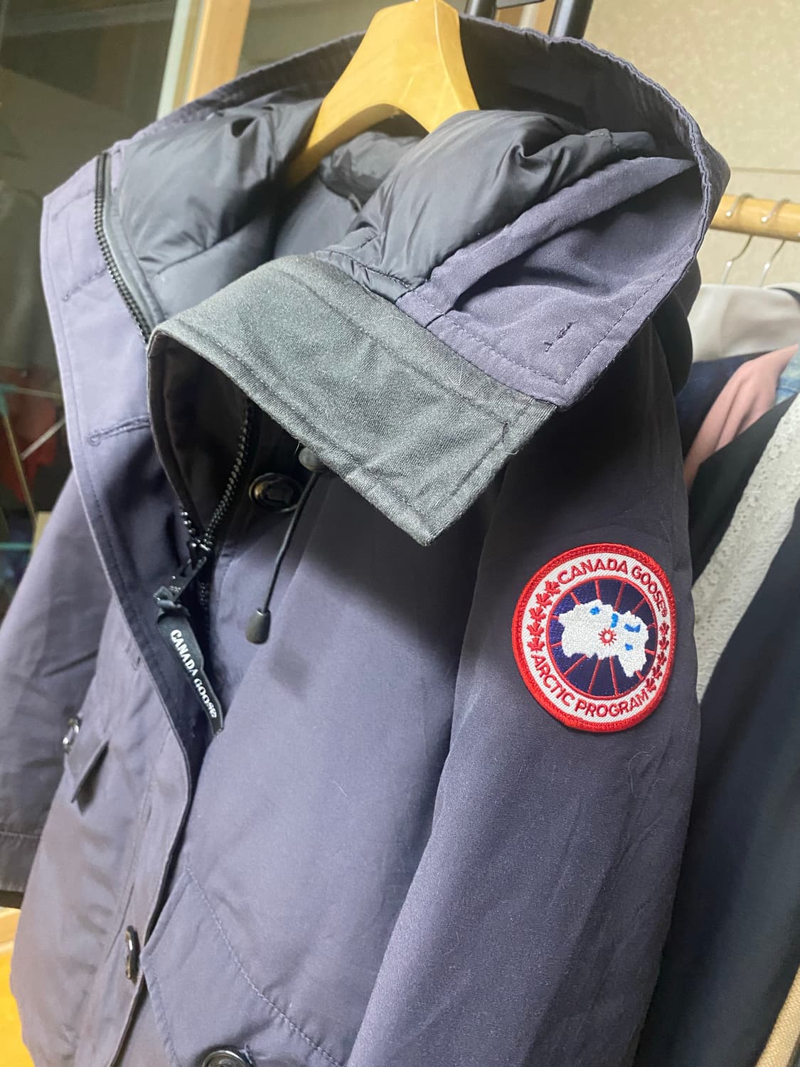 캐나다구스 여성 패딩 네이비 S 상품이미지3