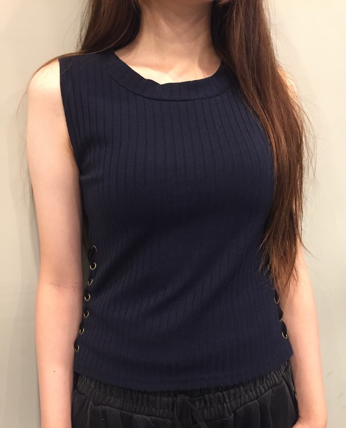 D.i.a Side Lace-Up Sleeveless Top 상품이미지1