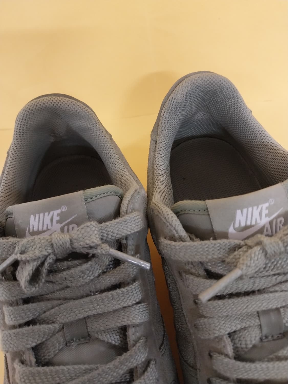 남성 나이키 에어포스1 로우 레트로 오일그린 운동화 (275) 상품이미지5