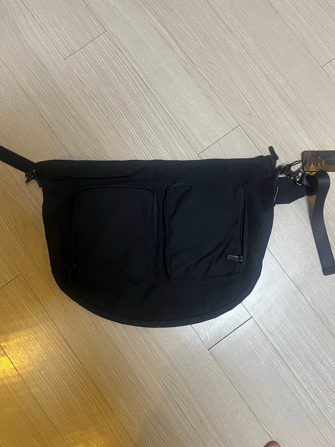 아미아칼바 바디백  상품이미지1