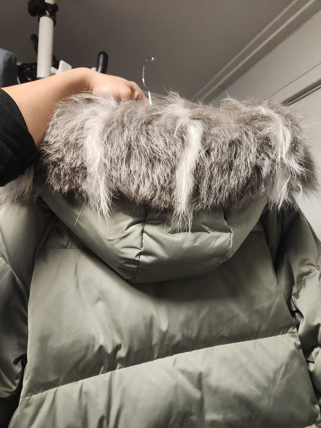 DEWL 듀엘 여성 라쿤퍼 덕다운 롱패딩 점퍼 55 상품이미지3