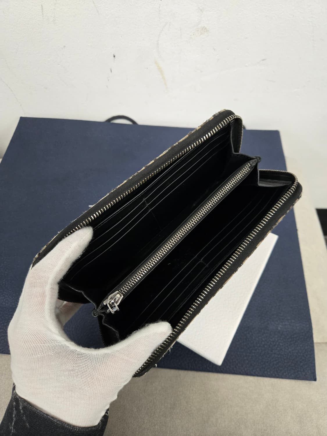 [보증서 정품] 디올 오블리크 지퍼돌이 장지갑 상품이미지1