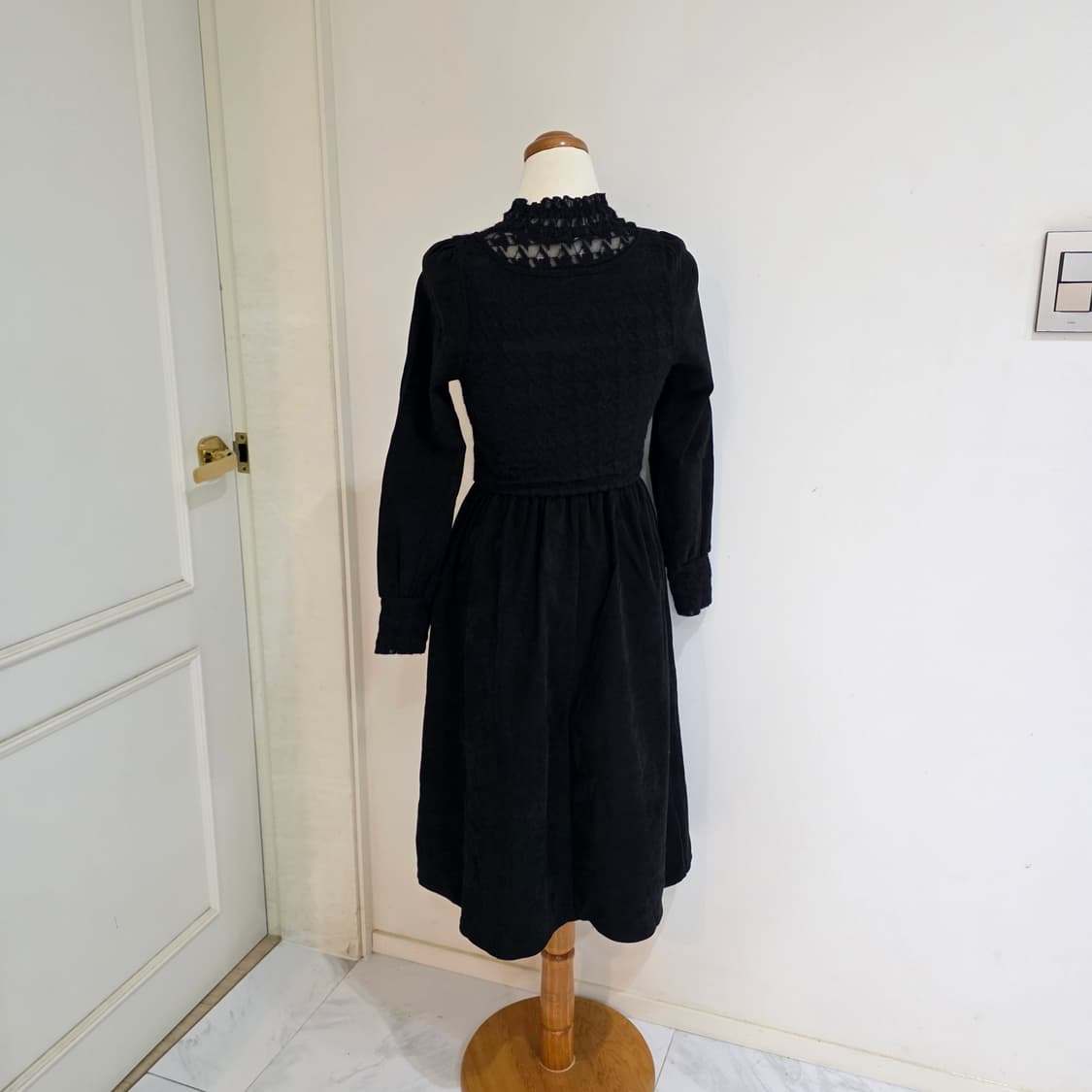 블랙레이스 고딕 로맨틱 스웨이드 원피스 상품이미지2