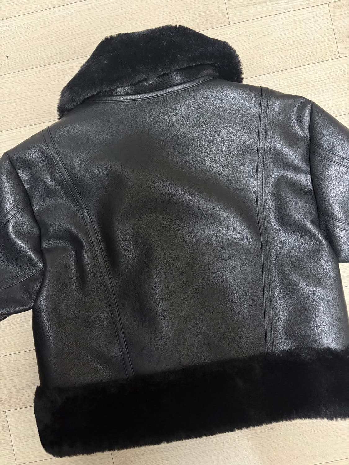 보헤미안서울 무스탕 23fw 상품이미지4