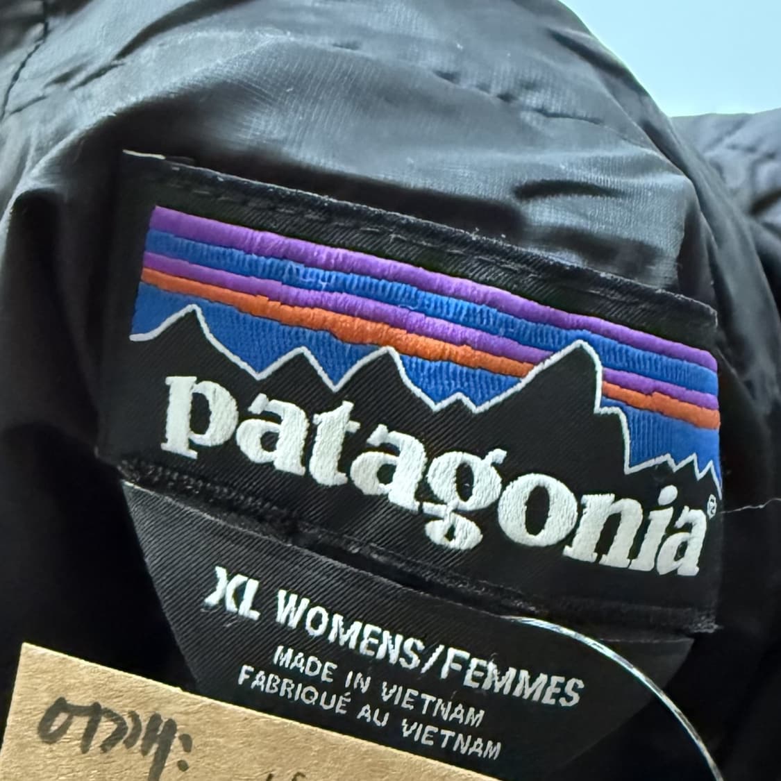 파타고니아 나노퍼프 후디 블랙  상품이미지8