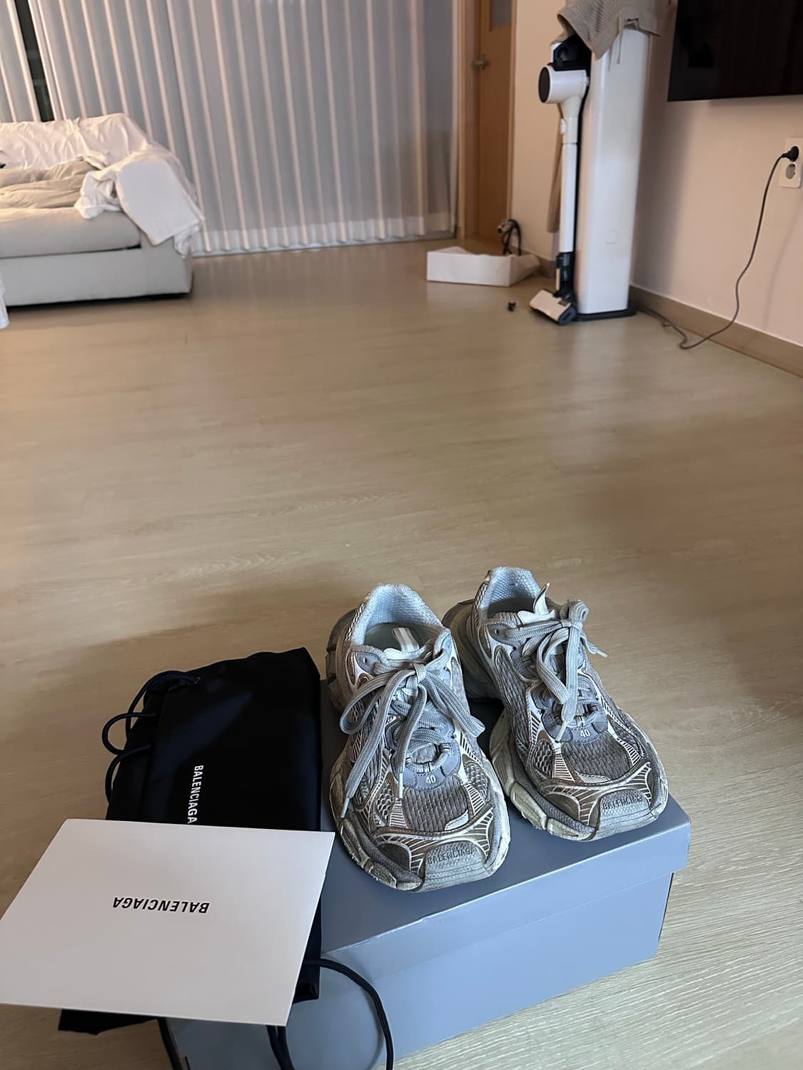 발렌시아가 3xl 에그쉘 40사이즈 정품 풀박스 상품이미지1