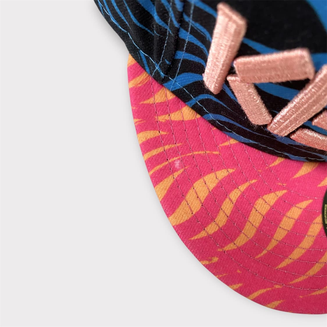 겐조X뉴에라 콜라보 웨이브 프린트 스냅백 (1818) 상품이미지9