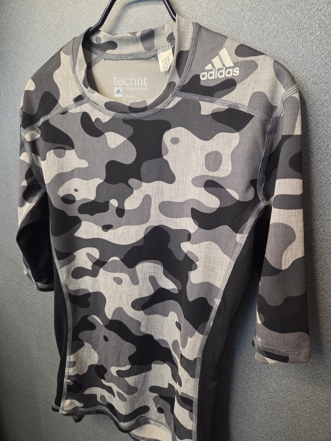 아디다스 5부티셔츠(새상품) 상품이미지3