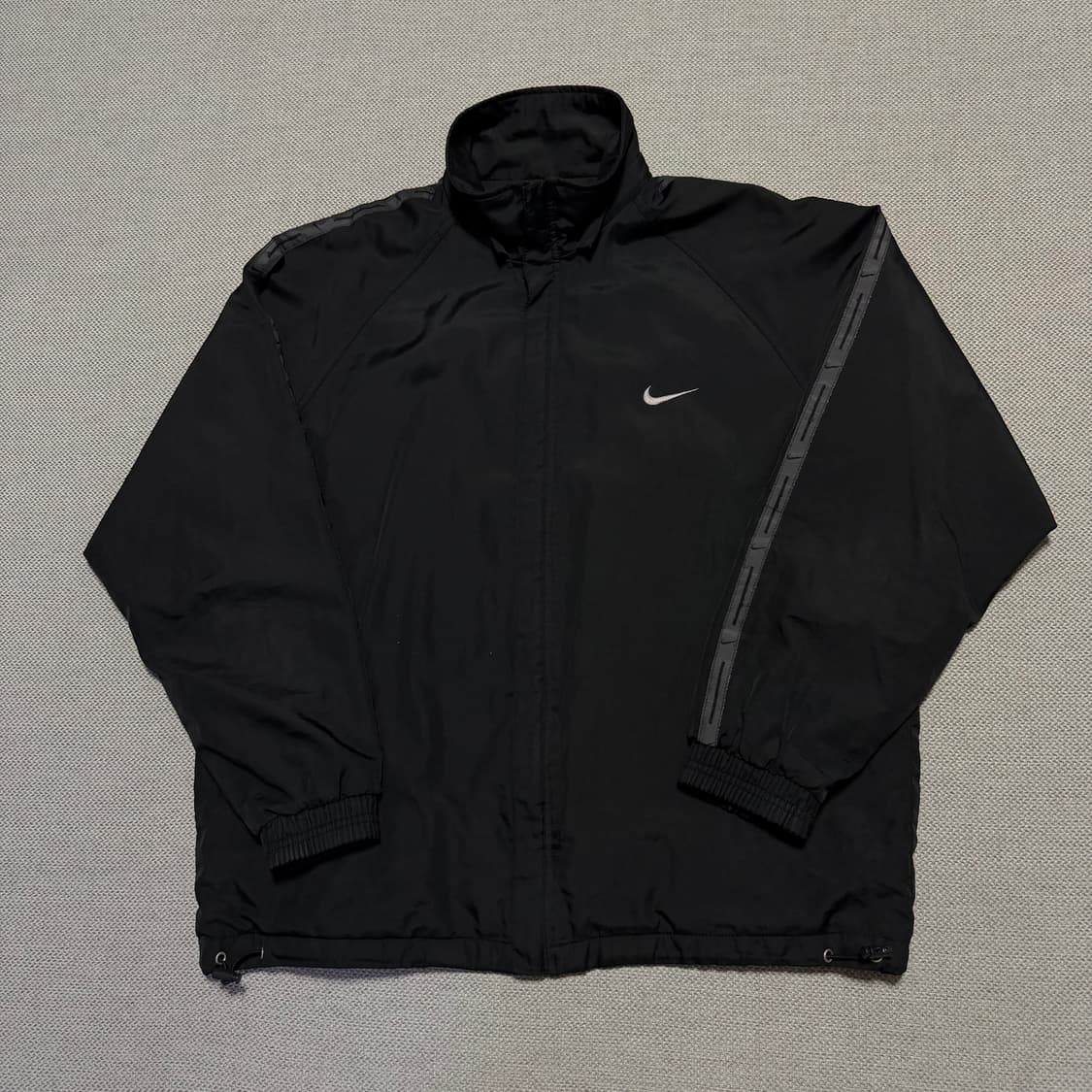 나이키 올드스쿨 사이드로고 바람막이 상품이미지1