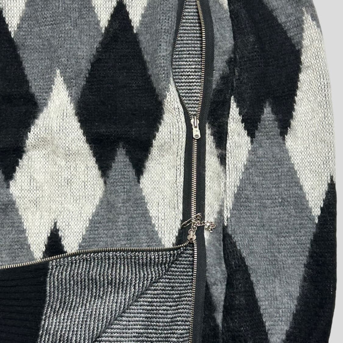 THE SOLOIST 21aw boat neck argyle cape 상품이미지9