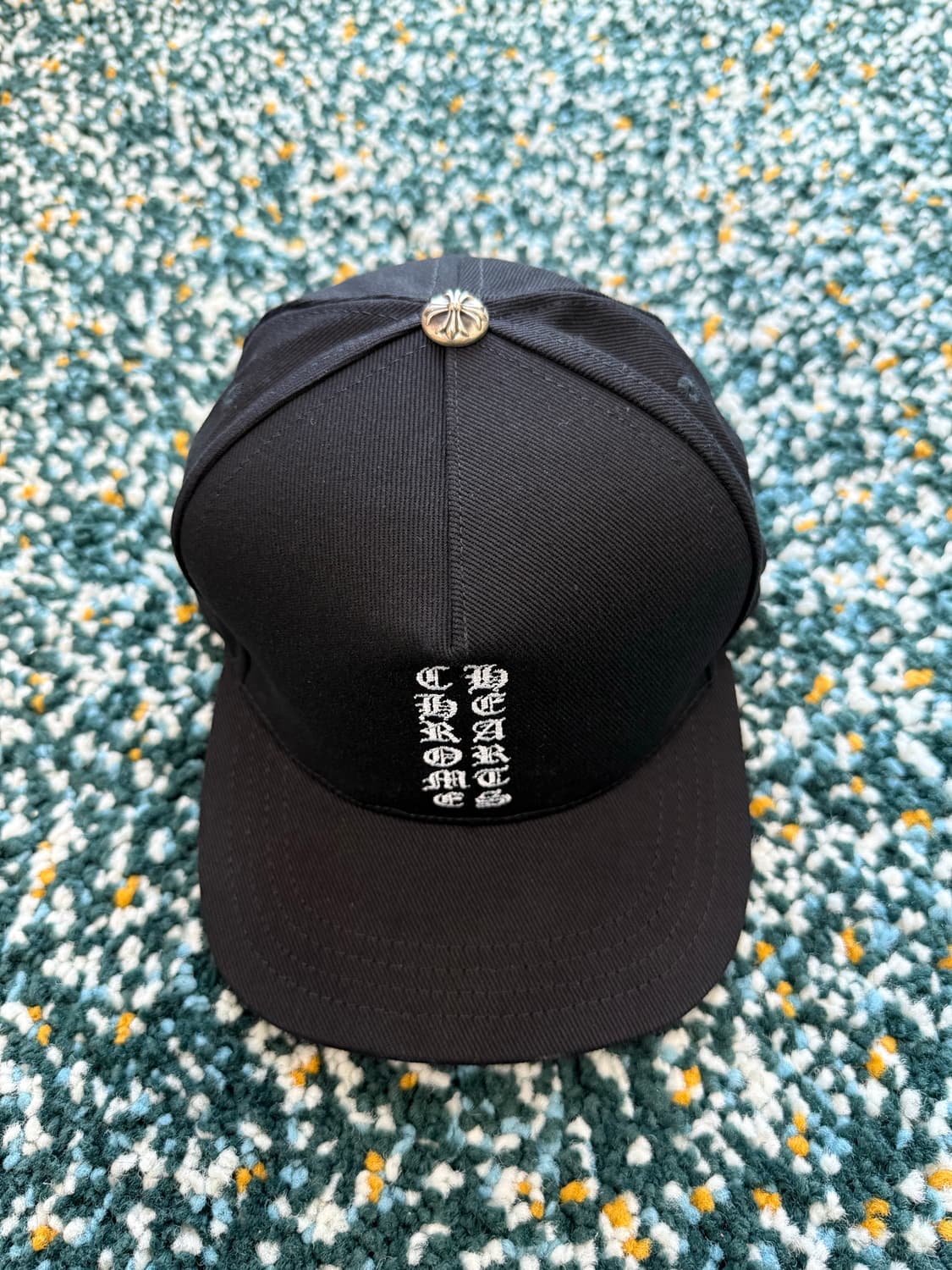 크롬하츠 버티컬 백 로고 캡 모자 블랙 상품이미지1