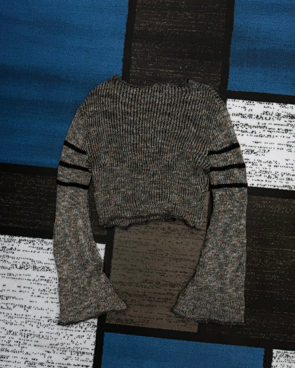 빈티지 벨 슬리브 크롭 니트 상품이미지4