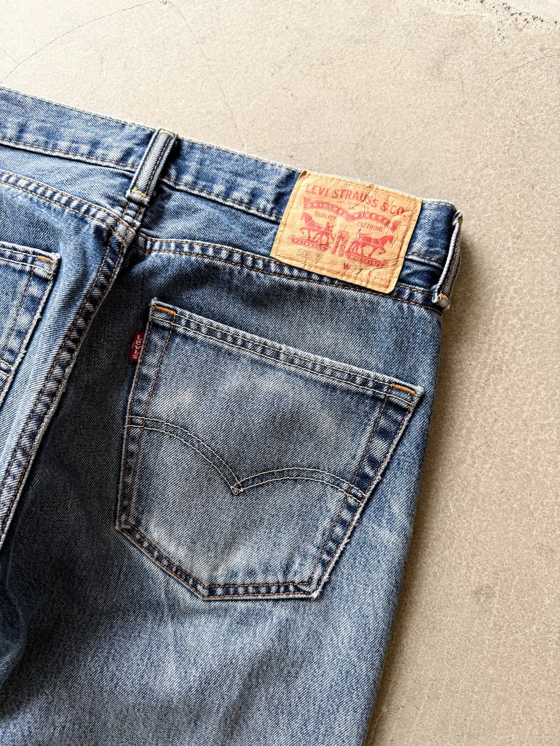 Vintage Levi's 505 Washing Denim Pants 상품이미지5