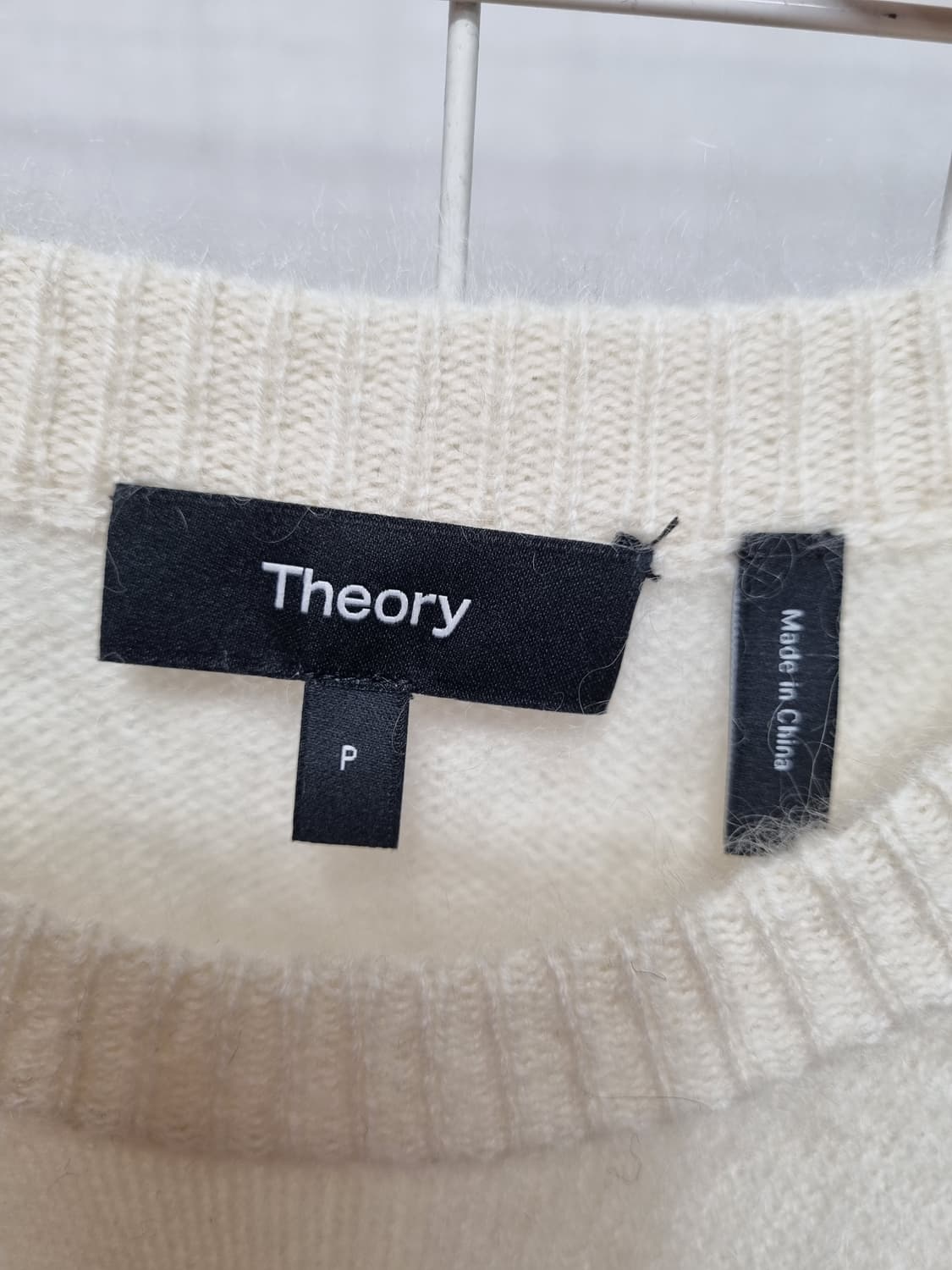 띠어리 캐시미어 100% 스트링 니트 상품이미지6