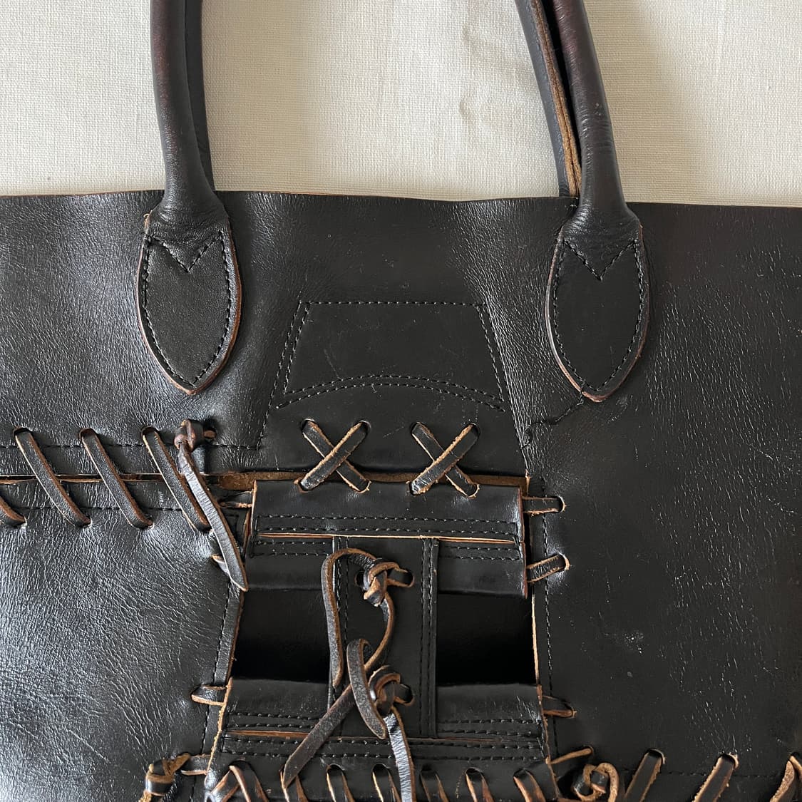 cut out leather tote 상품이미지6