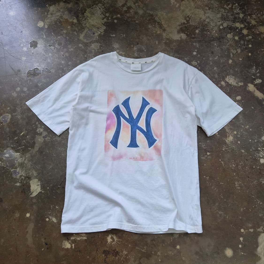 L) MLB 엠엘비 뉴욕 양키스 오버핏 반팔티 반팔티셔츠 상품이미지1